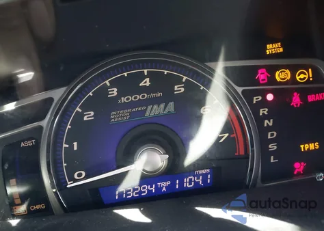 2008 Honda Civic Hybrid from USA, damaged, VIN JHMFA36298S009635